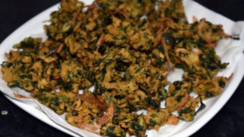 Easy Palak Pakoda Recipe | Spinach Pakora Recipe With Tips